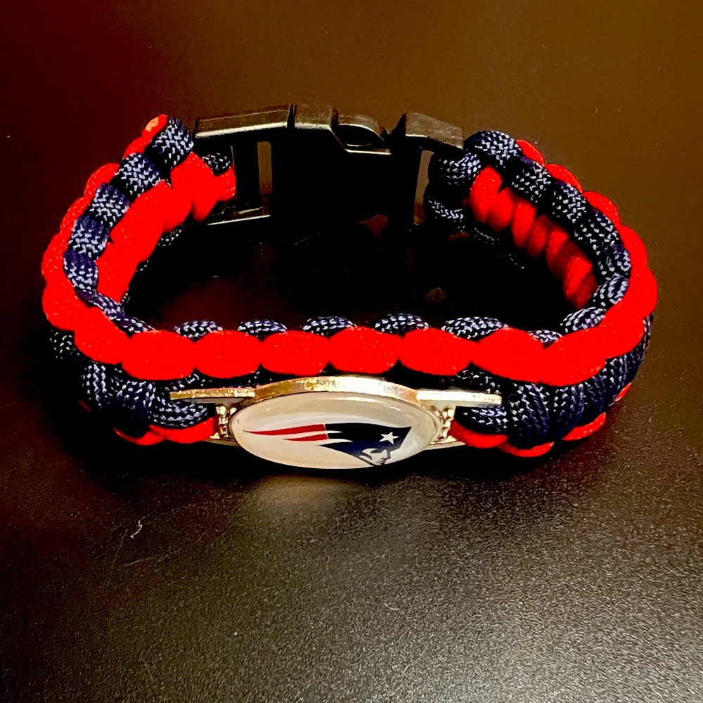 NFL Team Bracelet: New England Patriots